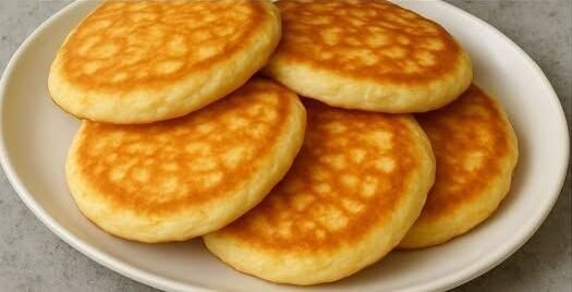 10-Minute Apple Oat Pancakes for Snacking